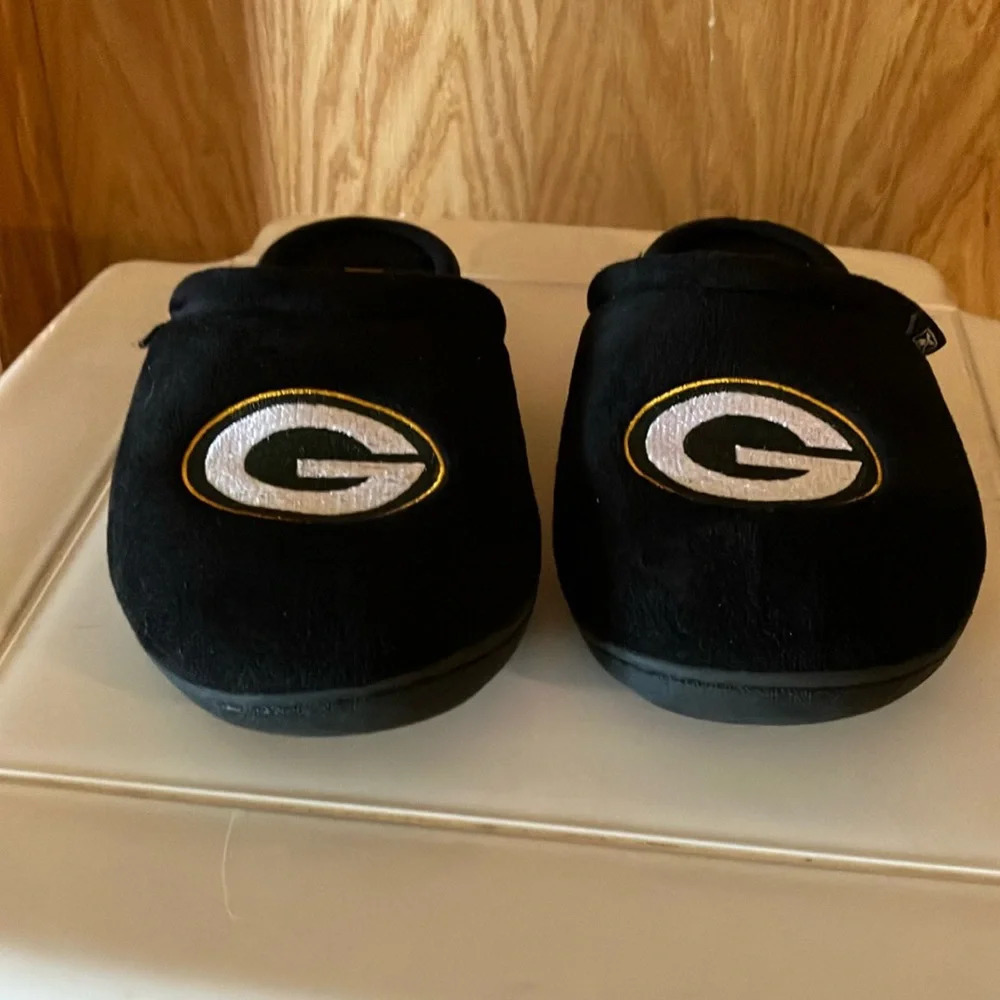 Men’s/boys Packers RBX Black Fleece Slippers Sz M’S S Soft Micro Suede Upper GUC